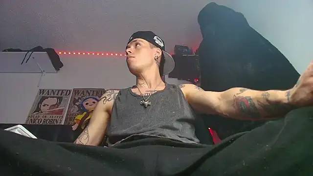 Snapshot of Anhony_Muscle chatting on April 13, 2026, 7:41 pm Anhony Muscle online show from April 13, 2026, 7:41 pm