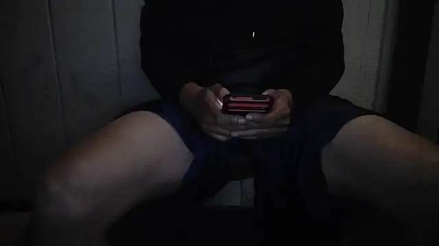 Snapshot of Lonelyboiatl chatting on April 27, 2026, 9:40 am Lonelyboiatl online show from April 27, 2026, 9:40 am