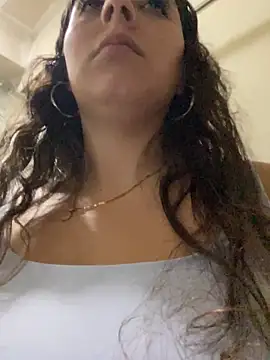 MiiaGreys online show from April 13, 2026, 1:33 am