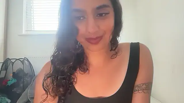 fayfay21xh online show from May 7, 2026, 5:07 pm