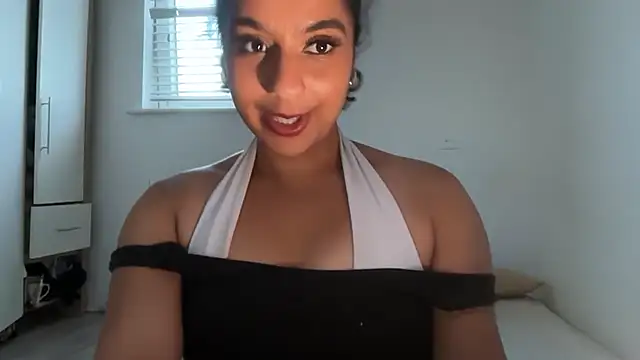 fayfay21xh online show from May 20, 2026, 8:15 pm