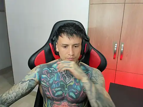 Chrissblack online show from April 4, 2026, 1:15 am