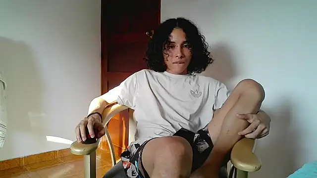 Snapshot of DeusGoth chatting on April 1, 2026, 9:56 pm DeusGoth online show from April 1, 2026, 9:56 pm