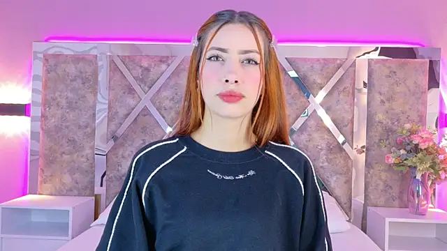LolaGray   online show from May 29, 2026, 7:01 pm