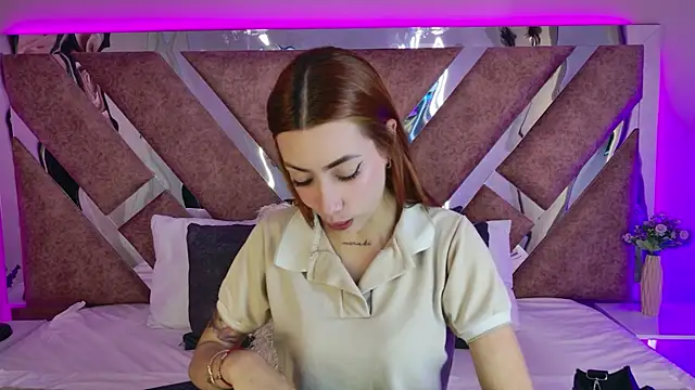 LolaGray   online show from July 28, 2026, 7:39 pm