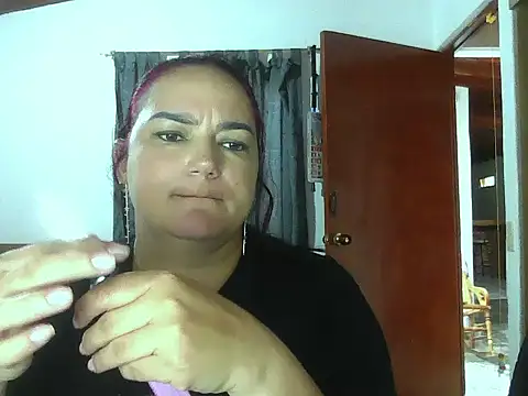 Snapshot of Roja_tentacion chatting on April 30, 2026, 8:57 pm Roja tentacion online show from April 30, 2026, 8:57 pm