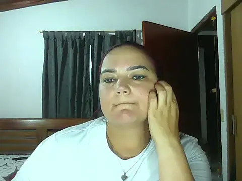 Snapshot of Roja_tentacion chatting on May 29, 2026, 8:40 pm Roja tentacion online show from May 29, 2026, 8:40 pm