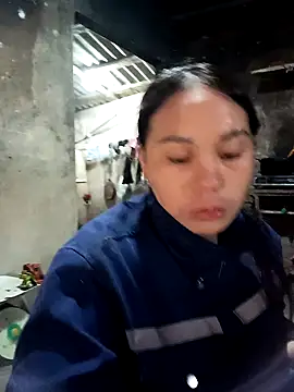 vanvan005 online show from March 11, 2026, 4:40 am