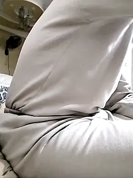 Snapshot of MonetaryContest chatting on February 4, 2026, 9:20 pm MonetaryContest online show from February 4, 2026, 9:20 pm