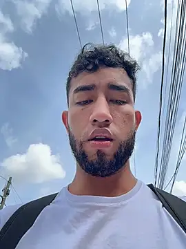 Snapshot of liam_bronw chatting on February 8, 2026, 2:31 pm liam bronw online show from February 8, 2026, 2:31 pm