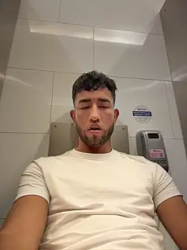 liam bronw online show from April 7, 2026, 6:52 pm