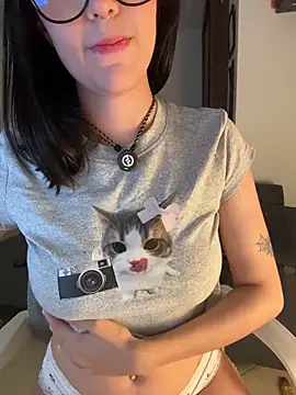 HinaSweet online show from March 19, 2026, 12:25 am