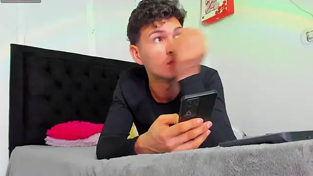 camilo model online show from April 17, 2026, 4:48 am