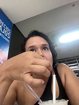 lannabellx online show from April 19, 2026, 12:54 am