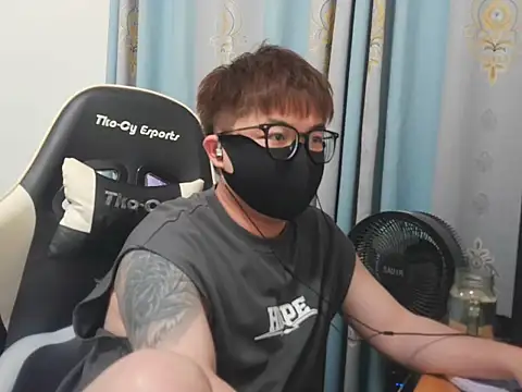 GaryWong02 online show from February 6, 2026, 1:47 pm