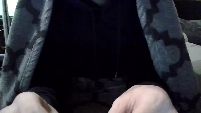 YoungAsainWithATrunk online show from January 10, 2026, 8:32 pm