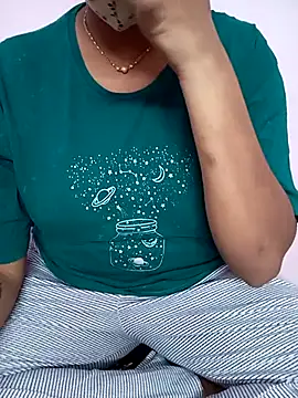 Snapshot of Ammu14399 chatting on May 11, 2026, 7:03 am Ammu14399 online show from May 11, 2026, 7:03 am