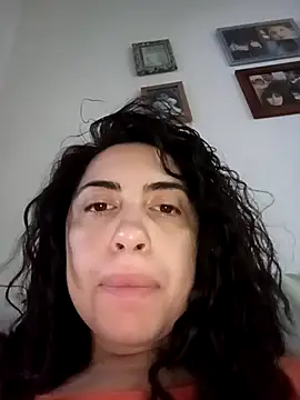 Snapshot of darkgodessone chatting on February 19, 2026, 12:01 pm darkgodessone online show from February 19, 2026, 12:01 pm