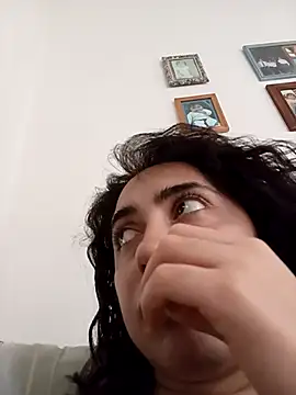 Snapshot of darkgodessone chatting on February 22, 2026, 5:33 pm darkgodessone online show from February 22, 2026, 5:33 pm