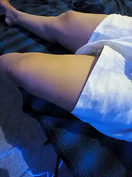 Lovelygirl05 online show from January 8, 2026, 8:33 pm