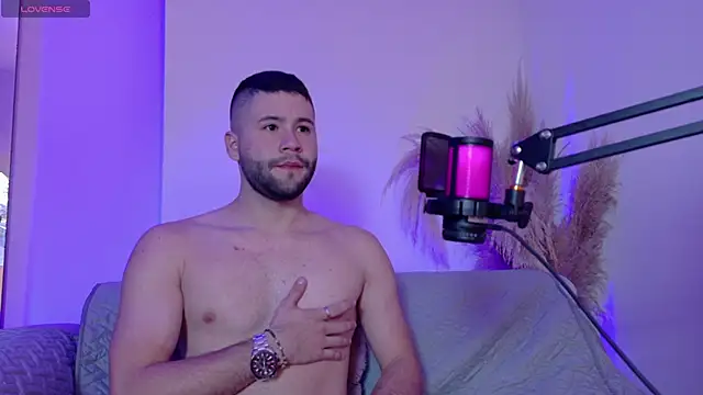 AndyKnoxx online show from April 15, 2026, 4:25 pm