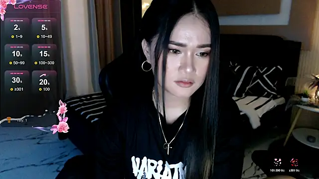 simplykhate online show from May 25, 2026, 3:23 am