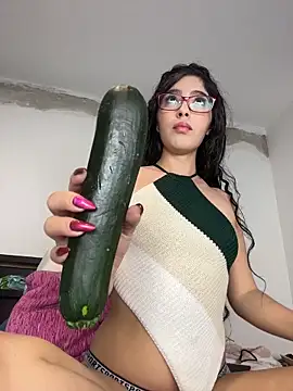 dani bela online show from April 14, 2026, 1:55 am