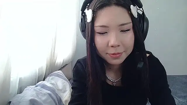 Snapshot of AprilOnilll chatting on January 10, 2026, 9:22 am AprilOnilll online show from January 10, 2026, 9:22 am