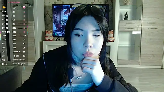 AprilOnilll online show from February 21, 2026, 1:45 pm