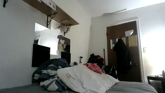 Snapshot of AcademicHuman67 chatting on February 14, 2026, 1:46 am AcademicHuman67 online show from February 14, 2026, 1:46 am