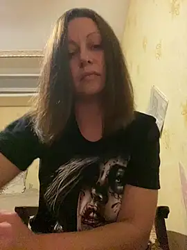 Snapshot of Titana999 chatting on January 13, 2026, 6:24 pm Titana999 online show from January 13, 2026, 6:24 pm