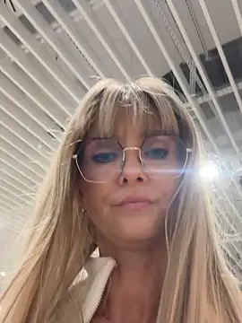 NaughtyNinky online show from January 16, 2026, 12:42 pm