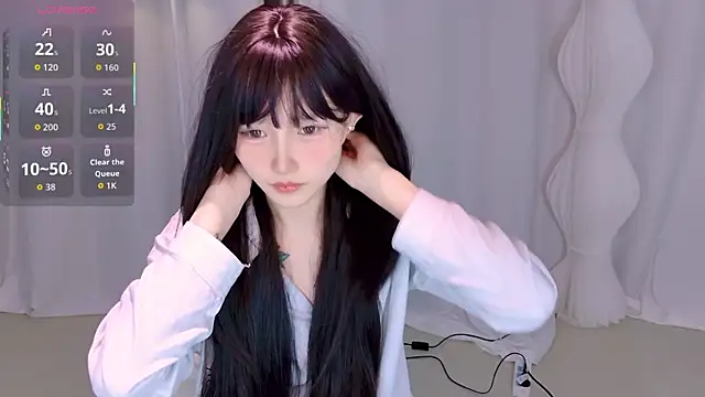 YE Zi  online show from January 11, 2026, 4:01 pm