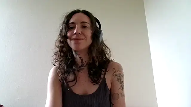 Dirty Pink online show from March 6, 2026, 9:50 am