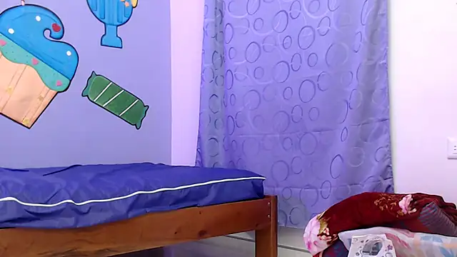 skinnysexzara18 online show from February 1, 2026, 1:26 am