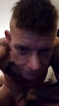 Snapshot of Der_Schoene_Penis chatting on January 6, 2026, 7:39 pm Der Schoene Penis online show from January 6, 2026, 7:39 pm