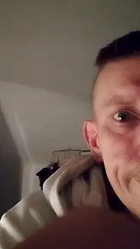 Snapshot of Der_Schoene_Penis chatting on January 16, 2026, 5:50 pm Der Schoene Penis online show from January 16, 2026, 5:50 pm