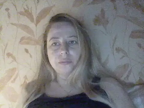 Miralisse online show from February 27, 2026, 9:04 pm