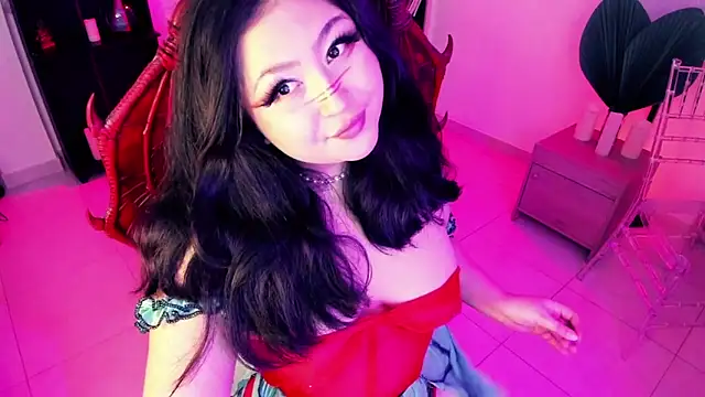 Snapshot of Sweet_lenna chatting on April 18, 2026, 10:43 pm Sweet lenna online show from April 18, 2026, 10:43 pm