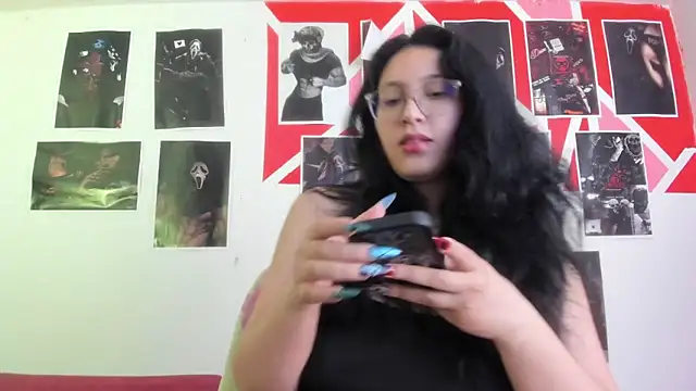 Snapshot of abril_onnel chatting on May 23, 2026, 7:29 pm abril onnel online show from May 23, 2026, 7:29 pm