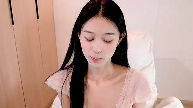 Snapshot of iiiiiiiiiu chatting on January 17, 2026, 2:00 pm iiiiiiiiiu online show from January 17, 2026, 2:00 pm