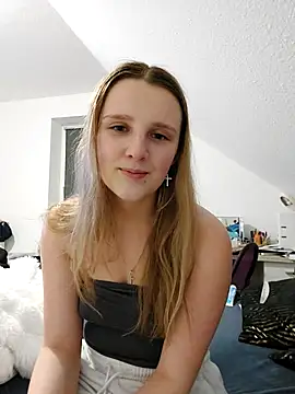 Snapshot of HotAlice69 chatting on February 10, 2026, 12:15 am HotAlice69 online show from February 10, 2026, 12:15 am