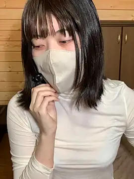 Snapshot of minami_room chatting on March 26, 2026, 12:33 pm minami room online show from March 26, 2026, 12:33 pm