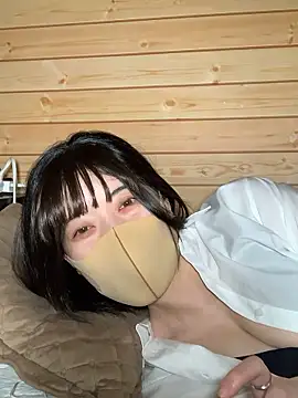 Snapshot of minami_room chatting on April 20, 2026, 1:25 pm minami room online show from April 20, 2026, 1:25 pm