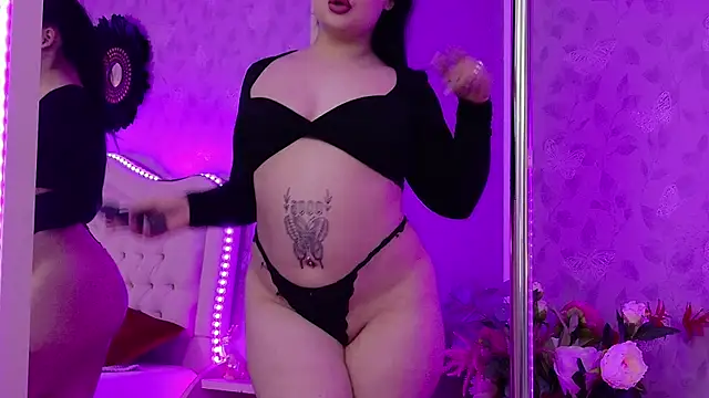 Snapshot of LunaXBabe chatting on April 25, 2026, 1:41 pm LunaXBabe online show from April 25, 2026, 1:41 pm