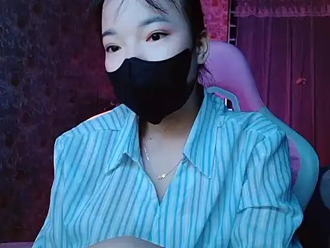 -Tamy- online show from April 23, 2026, 1:57 pm