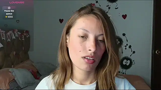 Snapshot of Sweet_moon_v_ chatting on February 20, 2026, 12:07 am Sweet moon v online show from February 20, 2026, 12:07 am