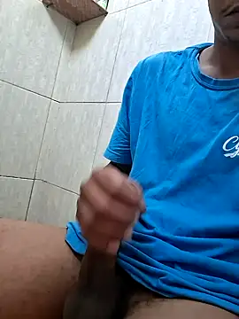 Snapshot of Andersinho205 chatting on March 8, 2026, 12:53 pm Andersinho205 online show from March 8, 2026, 12:53 pm