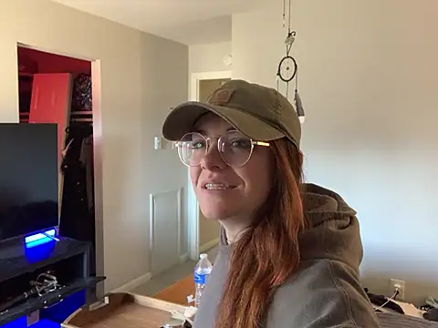 Snapshot of Intothewoodswego chatting on January 12, 2026, 5:29 pm Intothewoodswego online show from January 12, 2026, 5:29 pm