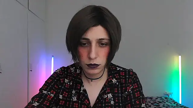 HoneyValentine online show from February 17, 2026, 6:47 pm